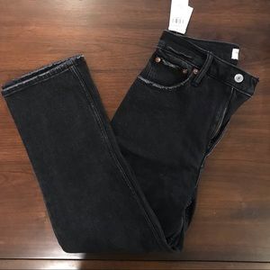 NWT A&F Curve Love Ultra High Rise Ankle Straight Jean in Black